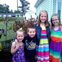 Teresa Waldrop Photo 15