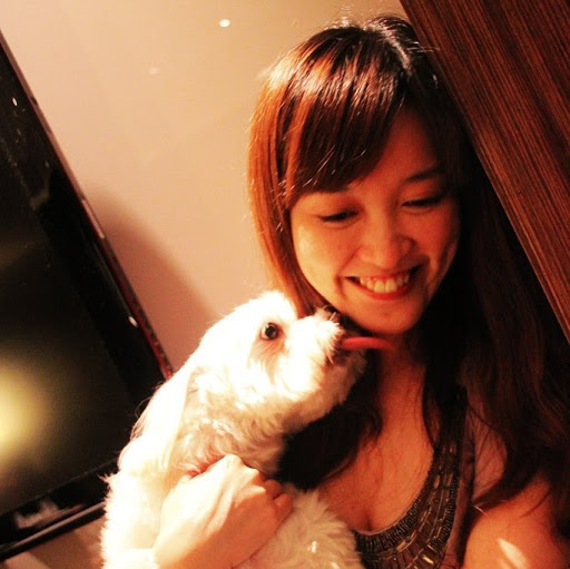 Julie Yang Photo 12