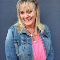 Deborah Barry Photo 29