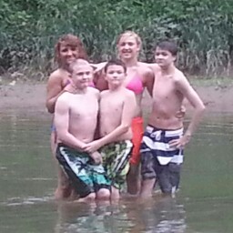 Michelle Hager Photo 13