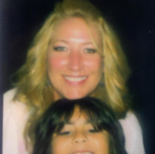 Denise Cole Photo 35
