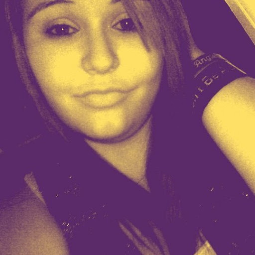 Angelia Mills Photo 3