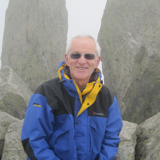 Richard Saunders Photo 54