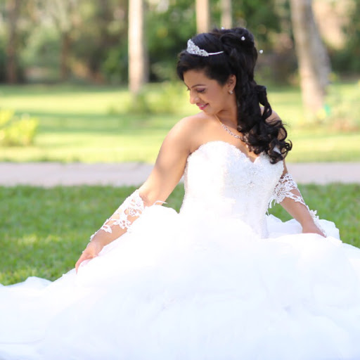 Kathleen Silveira Photo 3