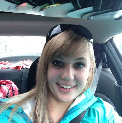 Holly Norris Photo 35