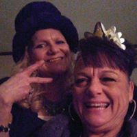 Amy Flores Photo 28