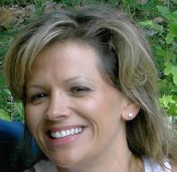 Angela Huffman Photo 22