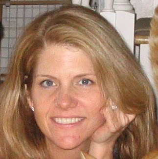 Lisa Hill Photo 17