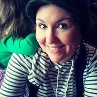 Sarah Lowry Photo 38