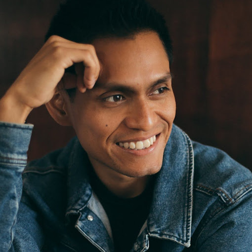 Alexander Wong Photo 47