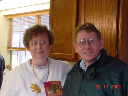 Carolyn White Photo 37