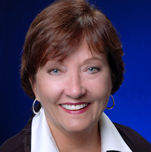 Shelley Williams Photo 29