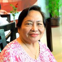 Elizabeth Villegas Photo 45