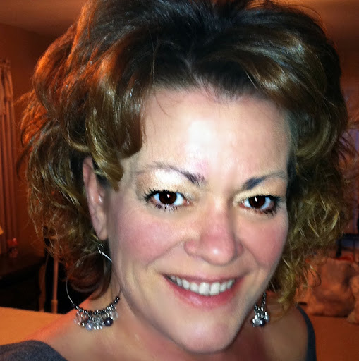 Patricia Vickers Photo 33