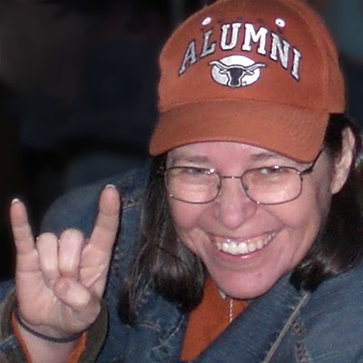 Joanna Castillo Photo 32