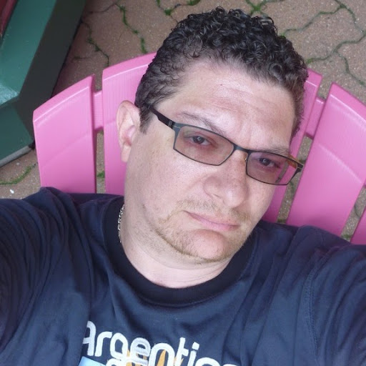 Kevin Paradis Photo 32