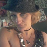 Suzanne Adams Photo 31
