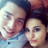 Andrea Flores Photo 40