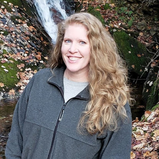 Traci Roberts Photo 30