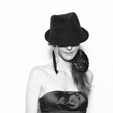 Heather Jackson Photo 44