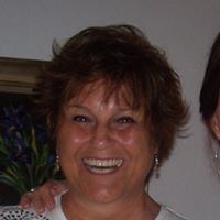 Carolyn Benson Photo 38
