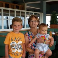 Lois Carter Photo 28
