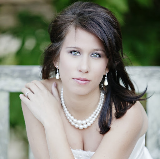 Christina Roy Photo 13
