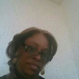 Bernadette Williams Photo 40