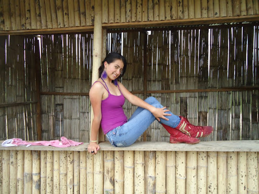 Kelly Robles Photo 10