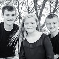 Kelly Busch Photo 14