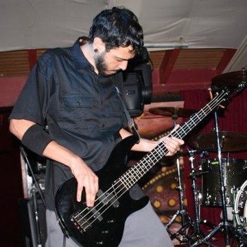 Ronnie Rodriguez Photo 6