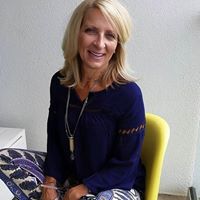 Julie Kish Photo 10