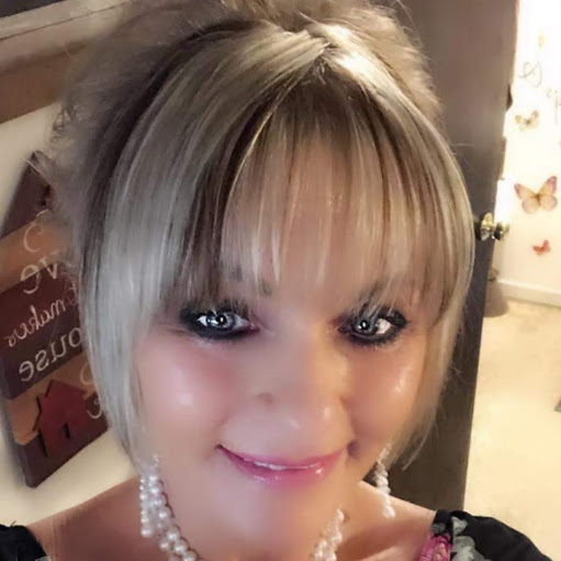 Angela Frazier Photo 23