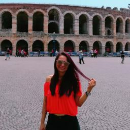 Claudia Mendez Photo 30
