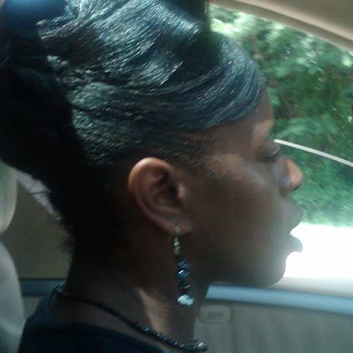 Angela Bryant Photo 25