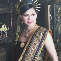 Jenny Wong Photo 20
