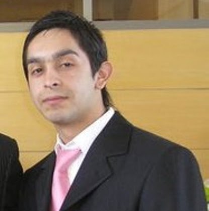 Roberto Molina Photo 4