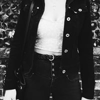 Sara Shea Photo 9