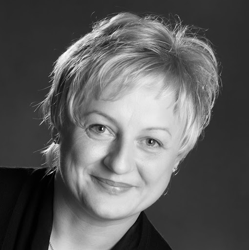 Annette Maier Photo 20