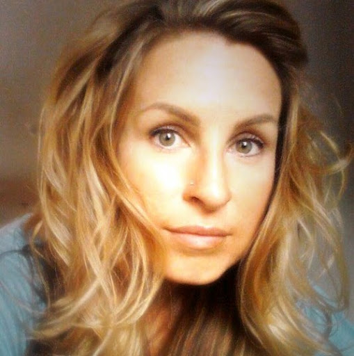 Amy Randall Photo 11