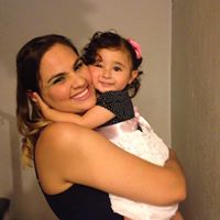 Ana Pineda Photo 32