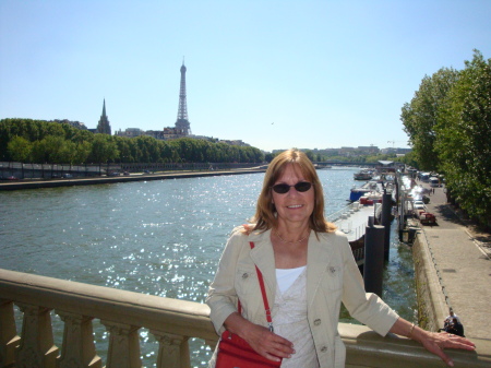 Lora Miller Photo 12