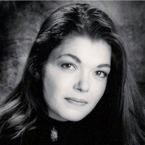 Michelle Thomas Photo 29