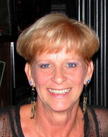 Deborah Newcomb Photo 11