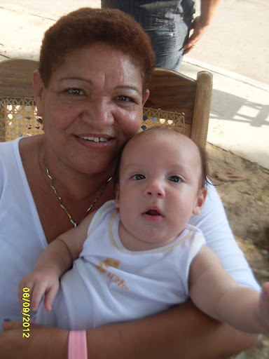 Eileen Reyes Photo 10