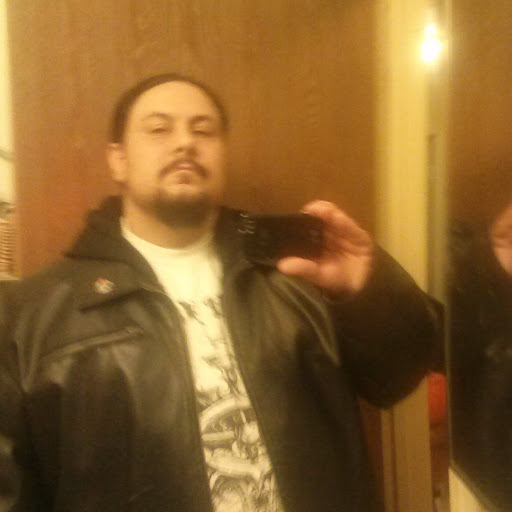 Larry Gonzales Photo 9