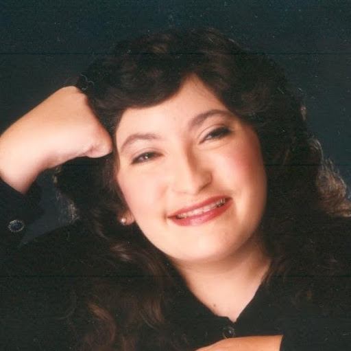 Michelle Ayers Photo 28