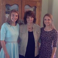 Laurie Harrington Photo 11