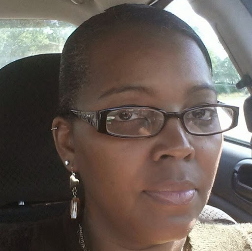 Regina Robinson Photo 33
