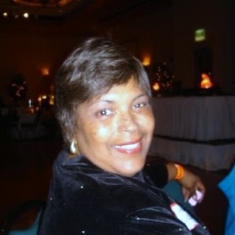 Lynn Williams Photo 22